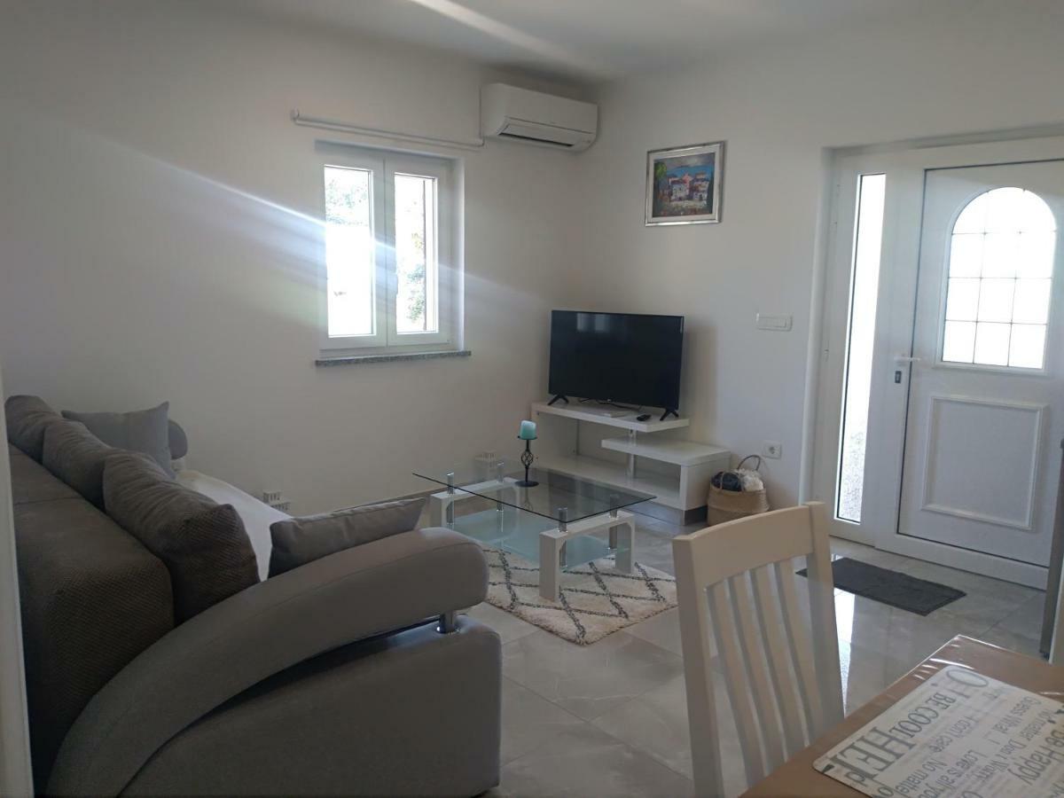 Apartment Ivana Novigrad Istria Εξωτερικό φωτογραφία