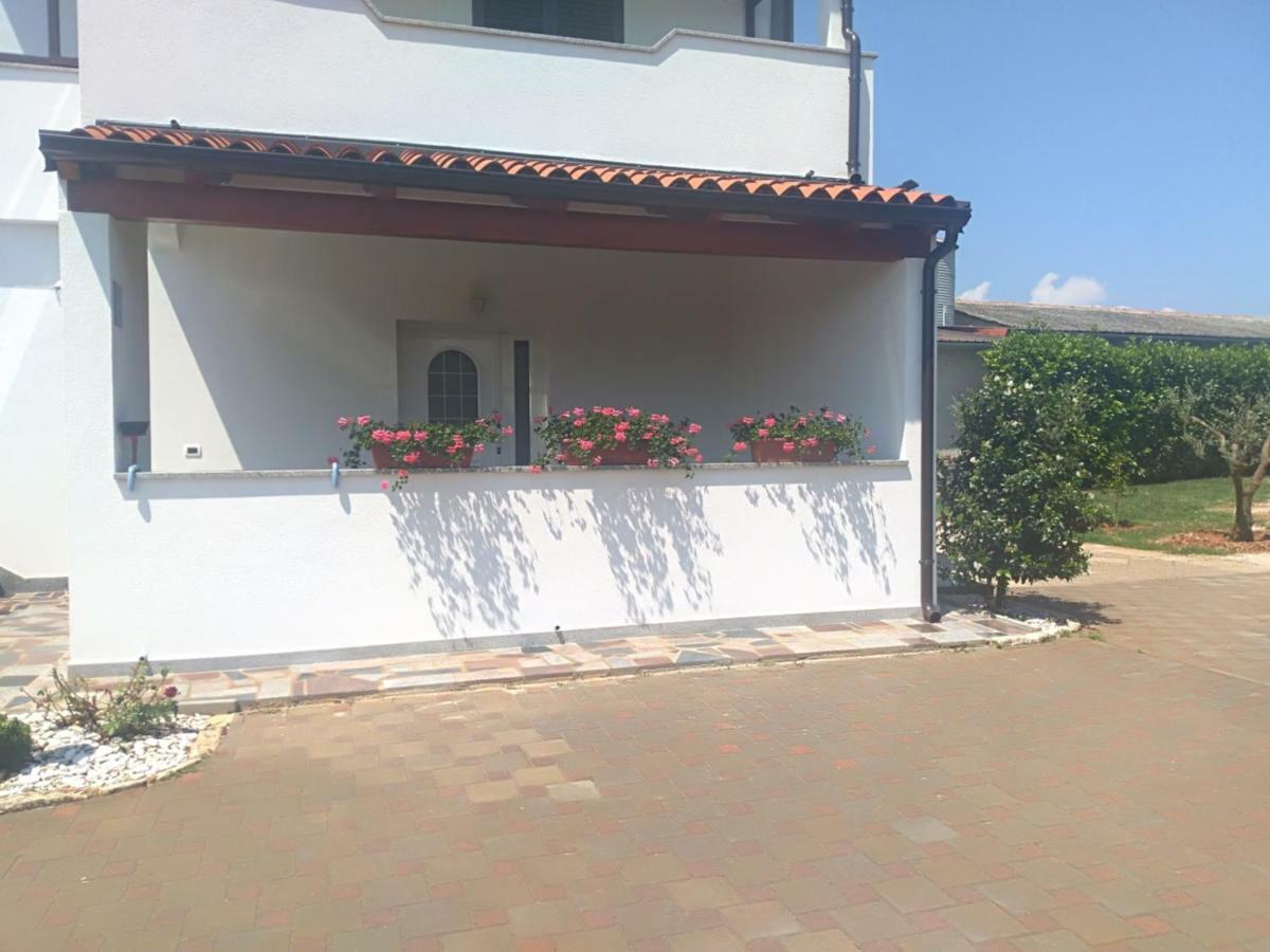 Apartment Ivana Novigrad Istria Εξωτερικό φωτογραφία