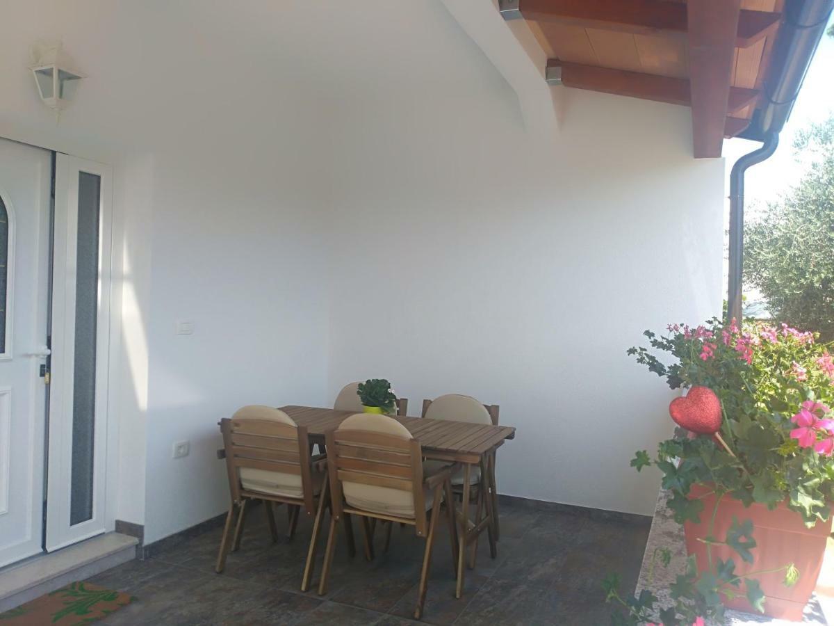 Apartment Ivana Novigrad Istria Εξωτερικό φωτογραφία