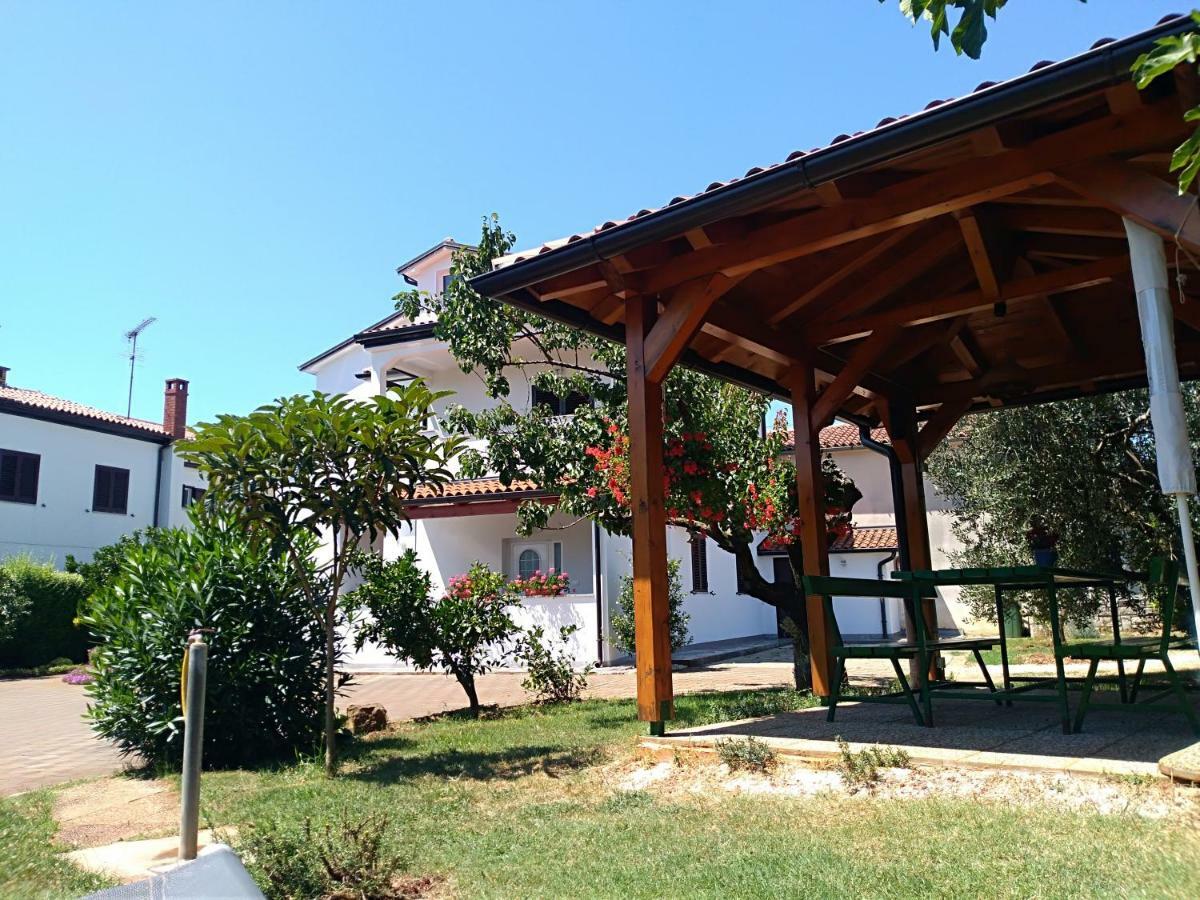Apartment Ivana Novigrad Istria Εξωτερικό φωτογραφία